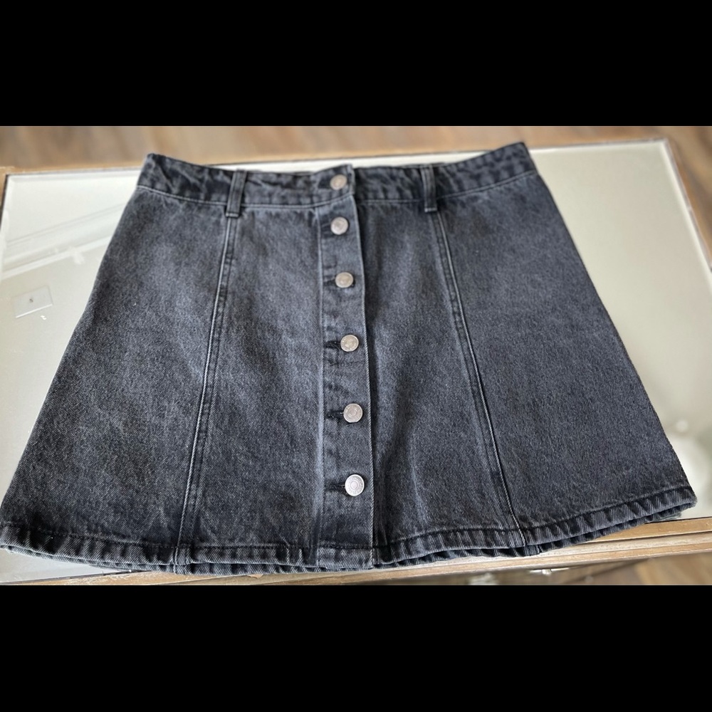 BDG button down skirt